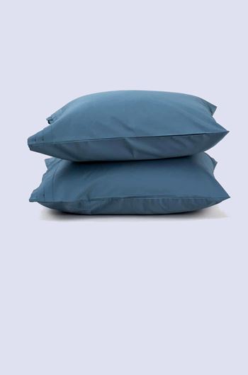 Image de Pair of Large Pillowcases